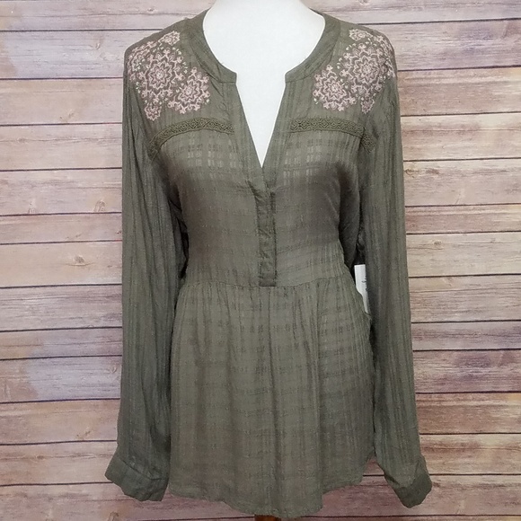 Style & Co. Tops - NWT Style & CO Bohemian Sage w/Floral print XXL